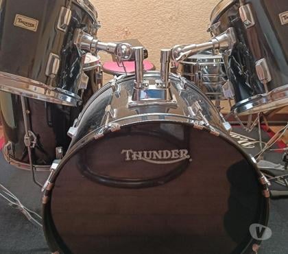 Instruments de musique - Photos Vivastreet Batterie Thunder