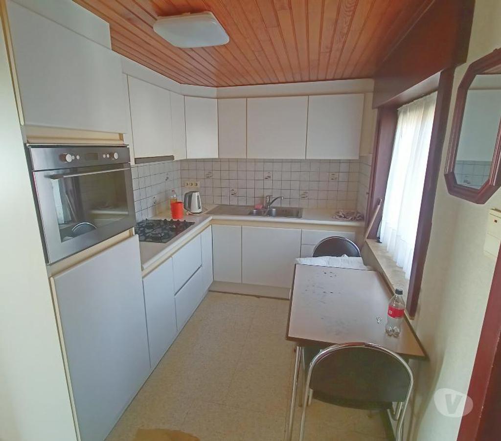 Annonce maison Oostvleteren - Photos Vivastreet Maison détachée avec 3 chambres, grand jardin et 2 garages