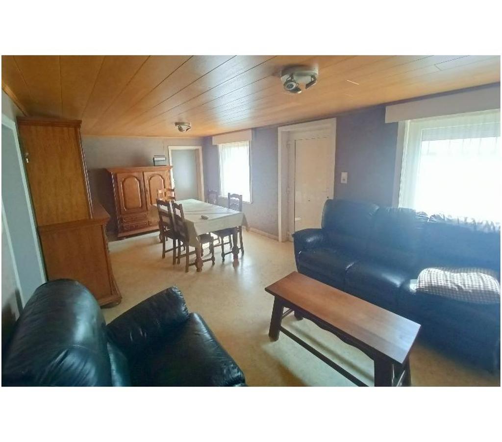 Annonce maison Oostvleteren - Photos Vivastreet Maison détachée avec 3 chambres, grand jardin et 2 garages