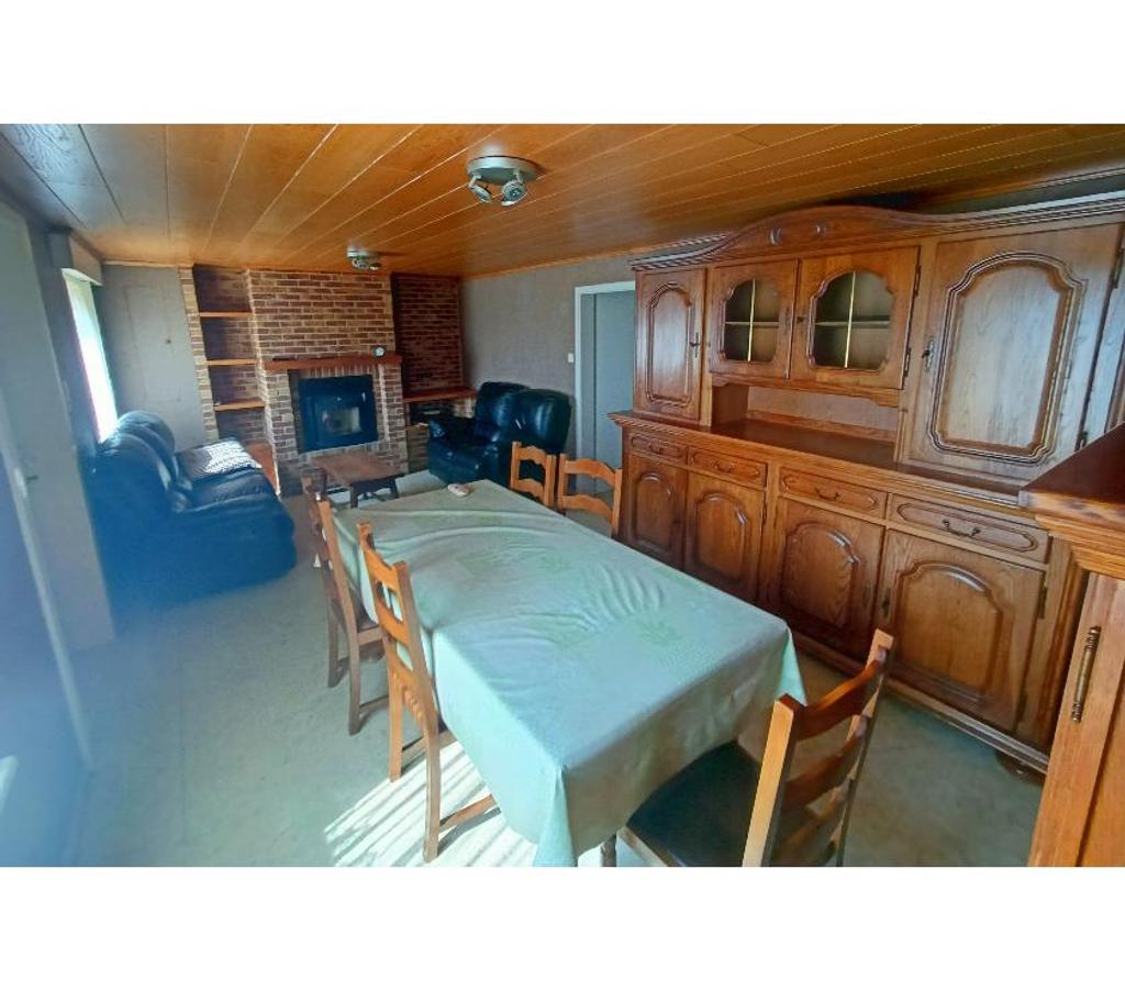Annonce maison Oostvleteren - Photos Vivastreet Maison détachée avec 3 chambres, grand jardin et 2 garages