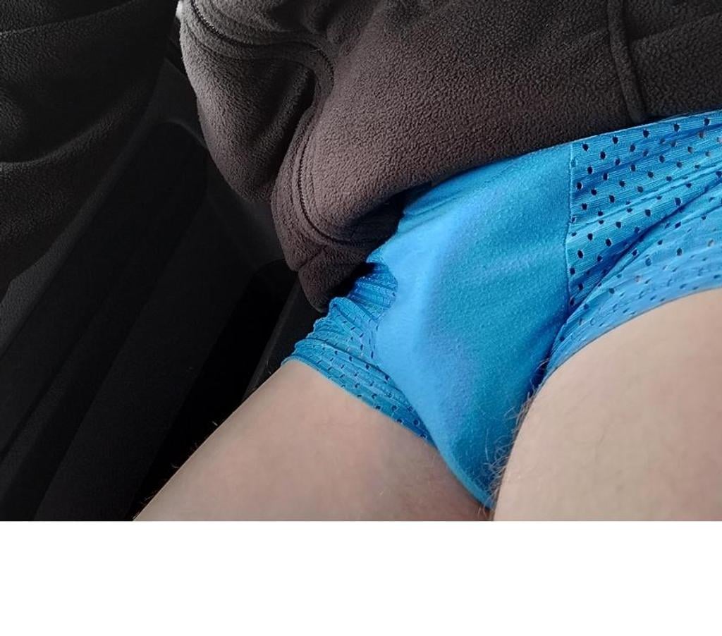 exhib Namur Beez - Photos Vivastreet Jh 39 ans cherche une trav passive