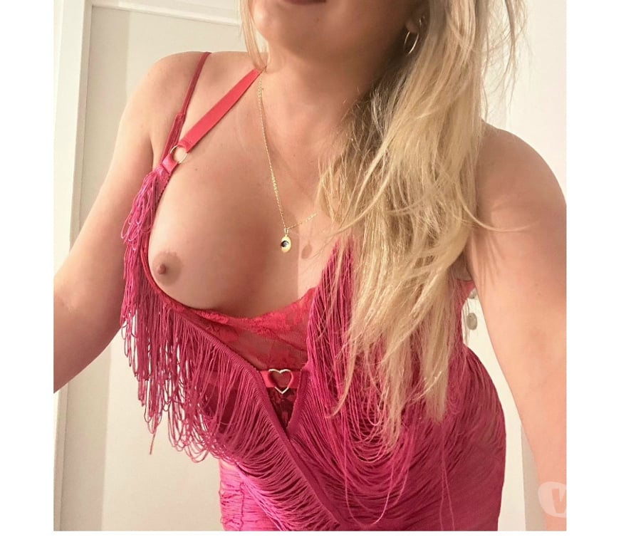 Escort Aubange Athus - Photos Vivastreet Belle, sensuelle et sexy