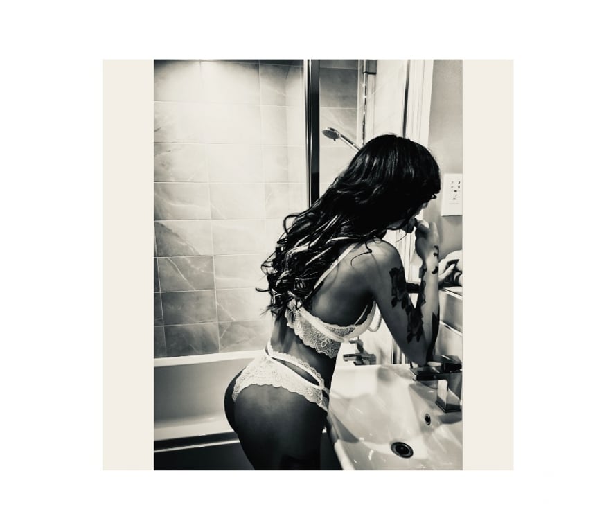 Escort Lebbeke - Photos Vivastreet Salut beau gosse xx 😘 Je m'appelle Michelle Real