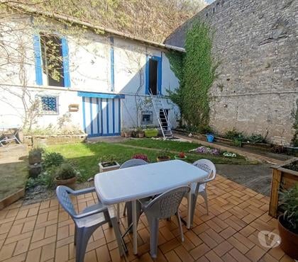 Achat maison - Photos Vivastreet Maison de maître, Gondrecourt-le-Chateau, 8 pièces 172 m2