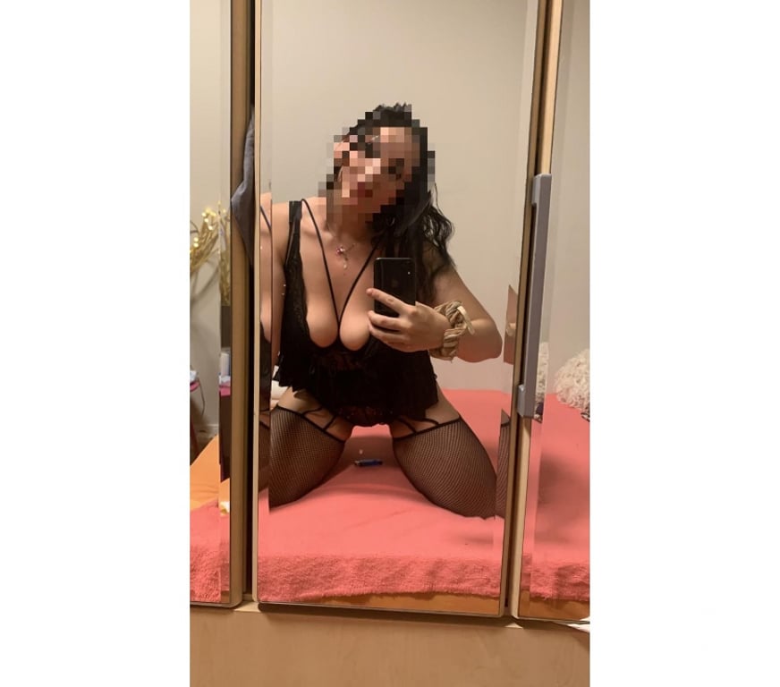 Escort Aubange Athus - Photos Vivastreet Salma, première fois ici, nouvelle à Esch🥰