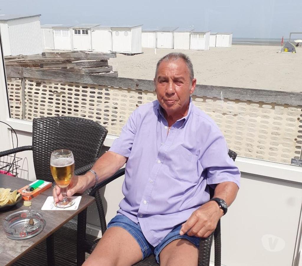 exhib Knokke-Heist Knokke-Heist-Centrum - Photos Vivastreet Cherche femme de ménage accompagné plaisir à deux