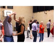 Cours de danse rock'n roll, salsa, tango, valse