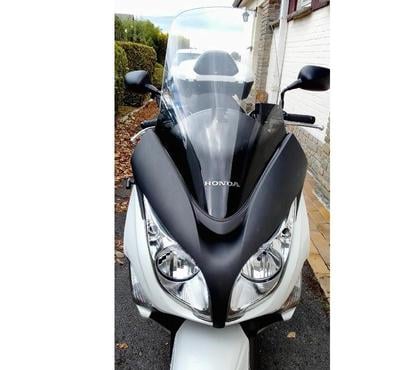 Scooter à vendre Beauraing-Centrum Beauraing - Photos Vivastreet VEND SCOOTER HONDA 400 Silverwing, parfait état !