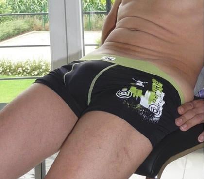 Gay - Photos Vivastreet recherche mec moins de 35 ans GRAND et MINCE et passif