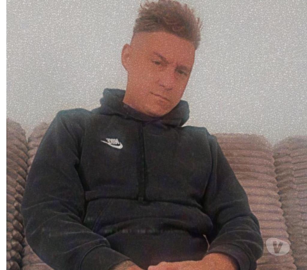 Gay Charleroi Charleroi-Centrum - Photos Vivastreet Passif masculin pour actif masculin