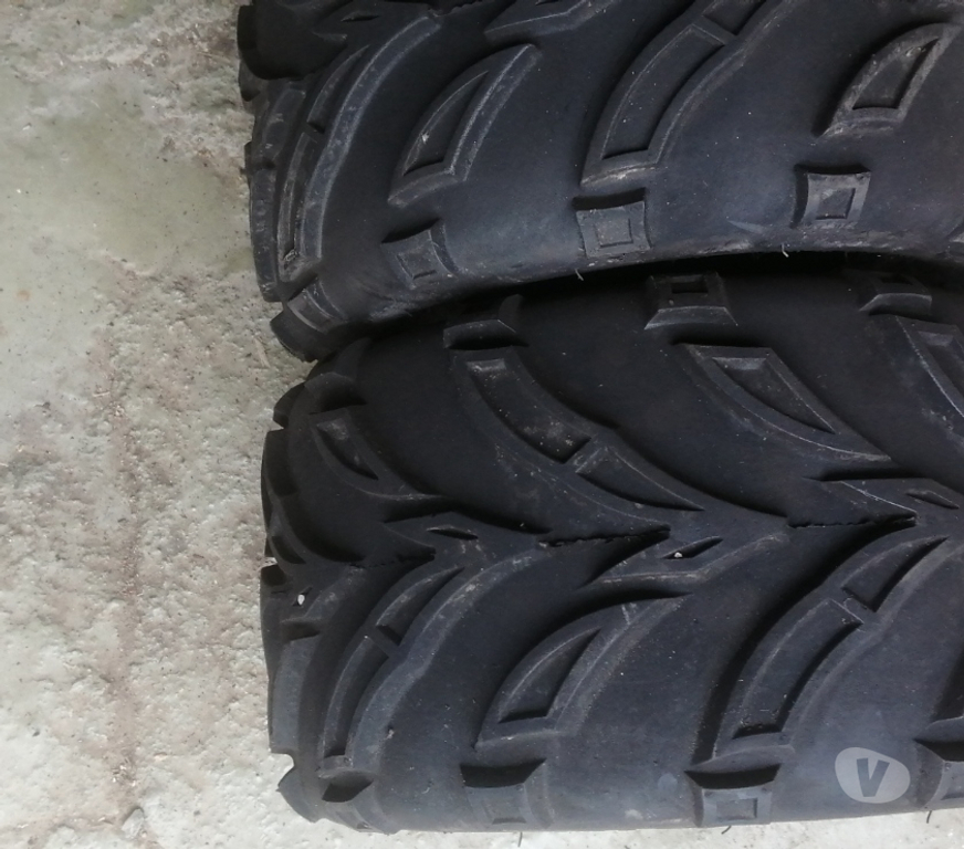 Pièces et services moto Abée - Photos Vivastreet A vendre deux pneus de quad presque neuf