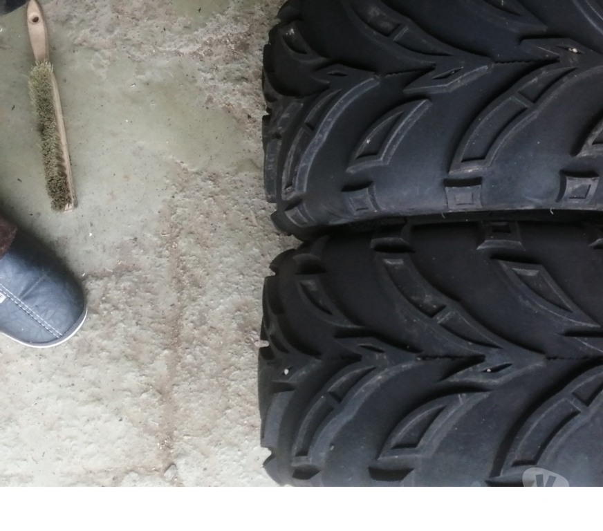 Pièces et services moto Abée - Photos Vivastreet A vendre deux pneus de quad presque neuf