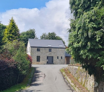 Les Hayons : maison 4 façades, nvelle construction, 3ch