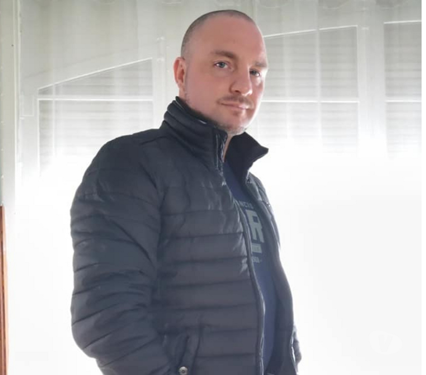 Hommes > Femmes Liège Liège-Centrum - Photos Vivastreet Charmant sportif recherche un dialogue et plus si affinités