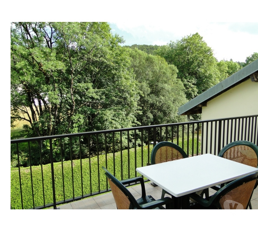 Location vacances France - Photos Vivastreet Gîte n°1805 Montagnes Jura, Spa sauna, classé 3 étoiles