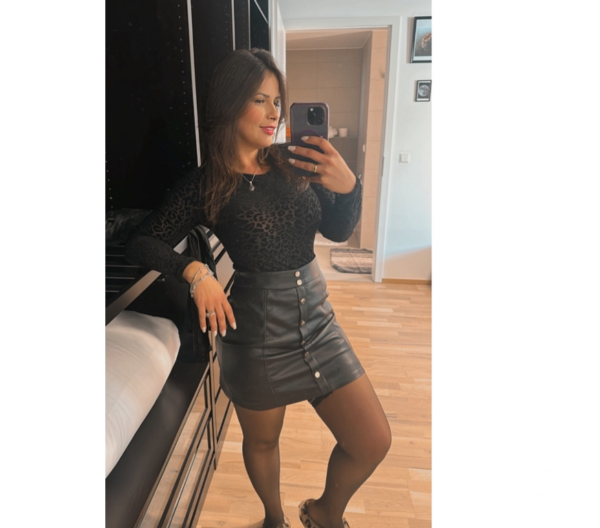 Escort Etterbeek - Photos Vivastreet Amora Sexy lady