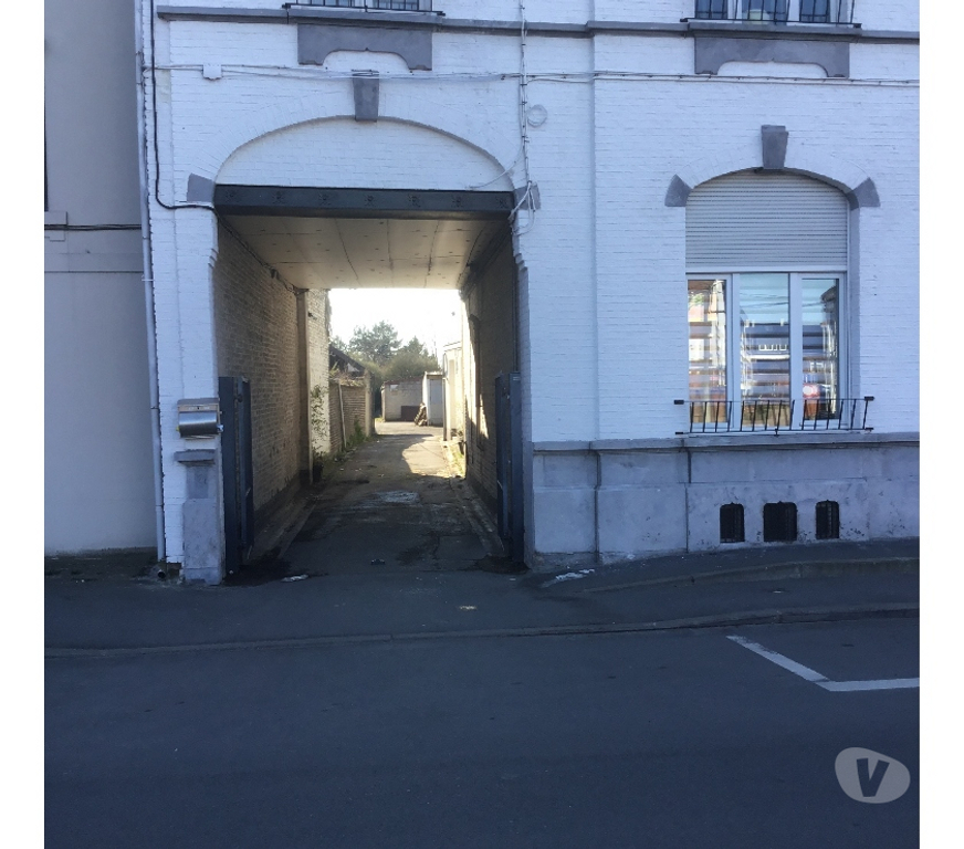 Vente parking Gilly Gilly-Centrum - Photos Vivastreet Garages ( box ) à vendre , rentabilité nette + - 5,50 %