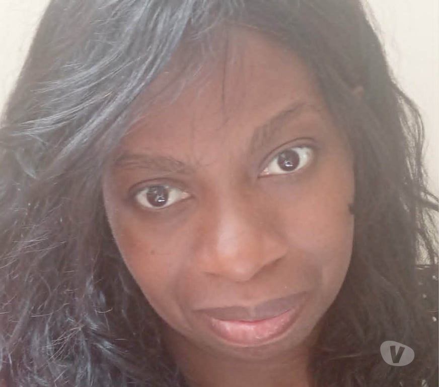 Escort Ixelles - Photos Vivastreet kathy La douceur des Antilles à votre écoute 🌺