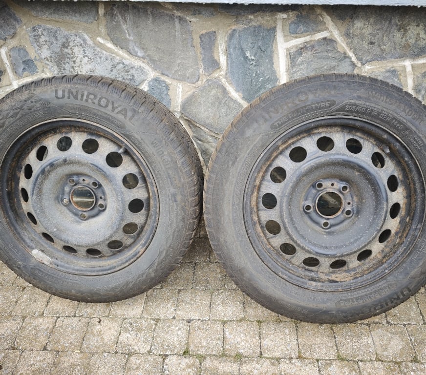 Pièces et services auto Libramont - Photos Vivastreet 4 Pneus hiver avec jantes ( Citroën)