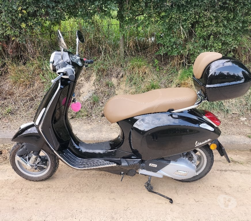Scooter à vendre Bergilers - Photos Vivastreet Vespa primavera 125