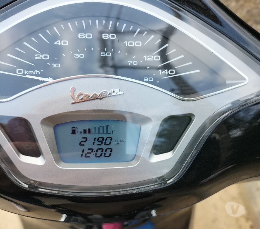 Scooter à vendre Bergilers - Photos Vivastreet Vespa primavera 125