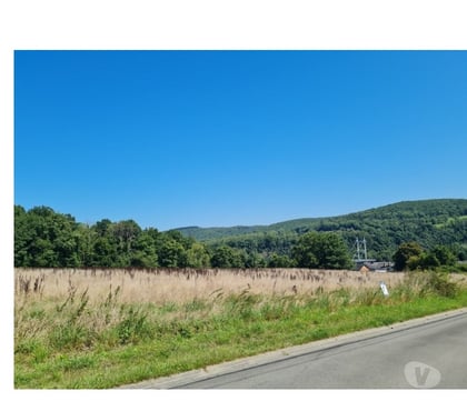 Terrains à vendre Agimont Hastière - Photos Vivastreet Agimont : beau terrain de 51 ares dans une rue très calme.