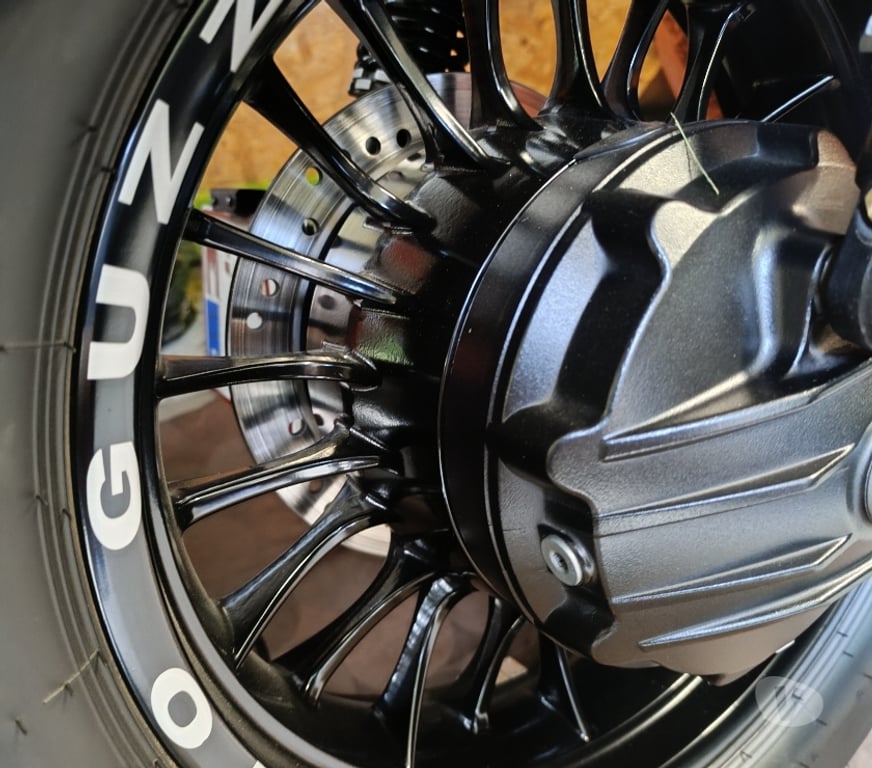 Motos Mons Ghislage - Photos Vivastreet je vend ma moto guzzi