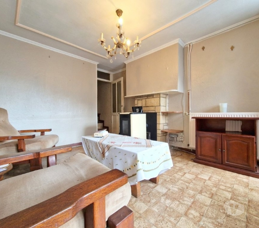 Annonce maison Bouillon Bouillon-Centrum - Photos Vivastreet BOUILLON : Belle maison mitoyenne avec terrasse, belle vue.