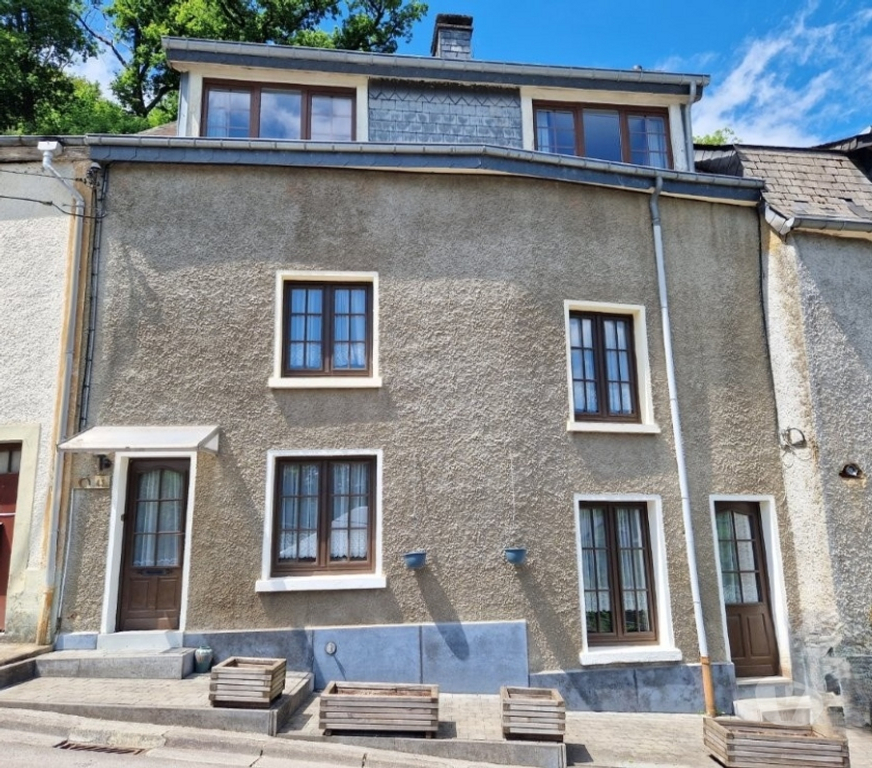 Annonce maison Bouillon Bouillon-Centrum - Photos Vivastreet BOUILLON : Belle maison mitoyenne avec terrasse, belle vue.