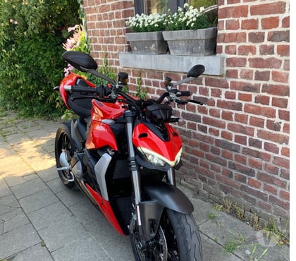 Motos Lesdain Brunehaut - Photos Vivastreet Vente moto ducati