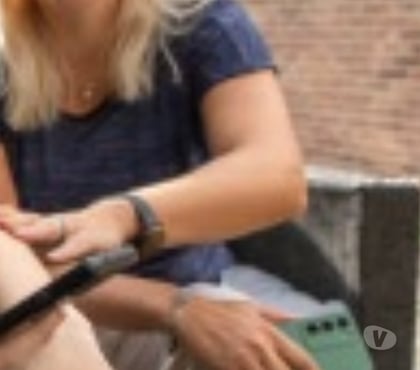 exhib Beez Namur - Photos Vivastreet ARRÊTER SES MAINS BALADEUSES ...