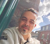 H mature 43 ans pour jeune Femme