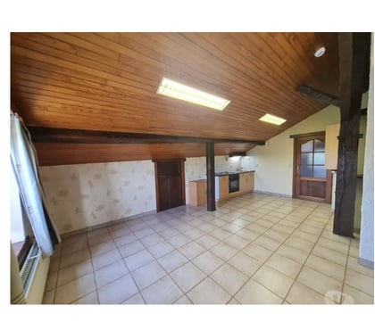 Location appartement Fays-les-Veneurs Paliseul - Photos Vivastreet Agréable appartement, 1 chambre, bureau, +-60m².