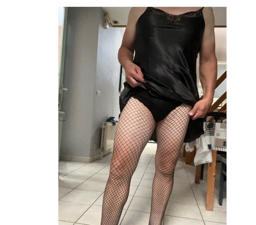 Gay Mettet Ermeton-sur-Biert - Photos Vivastreet Suis sportif soumis nu