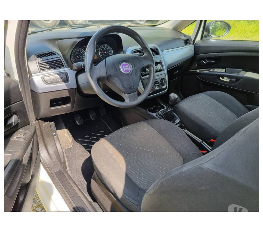 Voiture à vendre Pont-de-Loup - Photos Vivastreet Fiat Punto 2009 3portes 156000km 1.3jtd 70cv pack élect