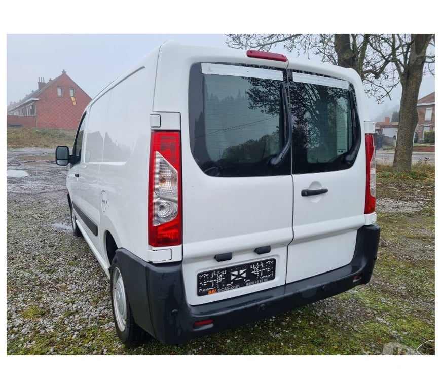 Véhicules commerciaux & utilitaires d'occasion Pont-de-Loup - Photos Vivastreet Fiat Scudo L1H1 12 2015 82000km 1.6hdi 90cv 66kw euro5