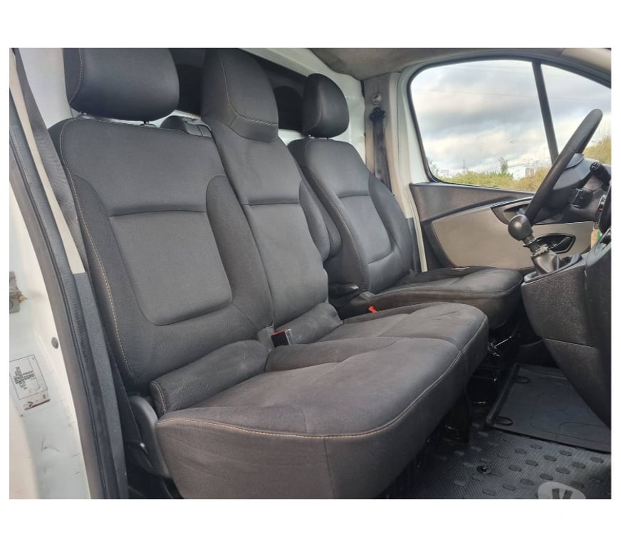 Véhicules commerciaux & utilitaires d'occasion Pont-de-Loup - Photos Vivastreet Renault Trafic L2H2 11 2017 EURO6 1.6DCI 125CV AIRCO CRUISE