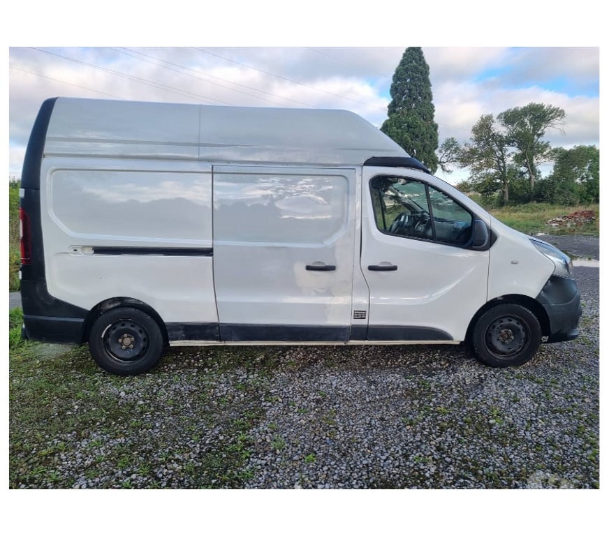 Véhicules commerciaux & utilitaires d'occasion Pont-de-Loup - Photos Vivastreet Renault Trafic L2H2 11 2017 EURO6 1.6DCI 125CV AIRCO CRUISE