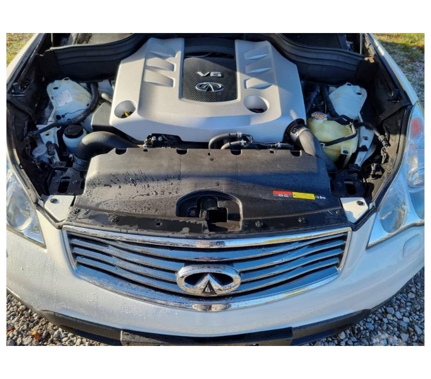 Voiture à vendre Pont-de-Loup - Photos Vivastreet INFINITI QX50 3.0D v6 239cv 83000km Cuir Gps Ac Jantes alu..