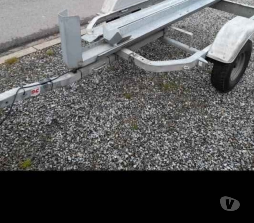 Pièces et services moto Hannut - Photos Vivastreet Remorque moto ou scooter ou quad ( LOCATION )