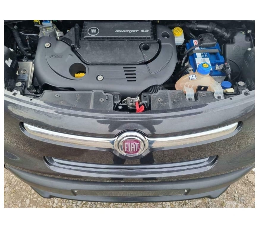 Voiture à vendre Pont-de-Loup - Photos Vivastreet Fiat 500L 2014 1.3JTD 85CV Airco Cruise control Grand écran