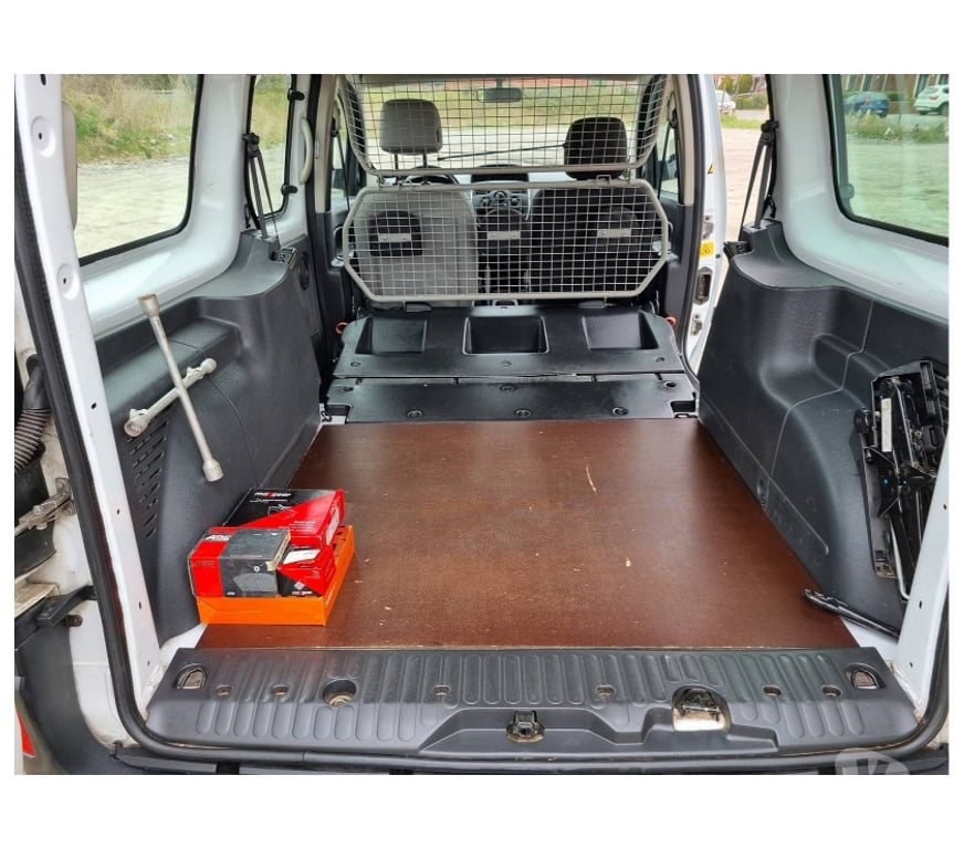 Véhicules commerciaux & utilitaires d'occasion Pont-de-Loup - Photos Vivastreet Renault Kangoo 6 2019 Double Cabine 108127KM 1.5dci 90cv EU6