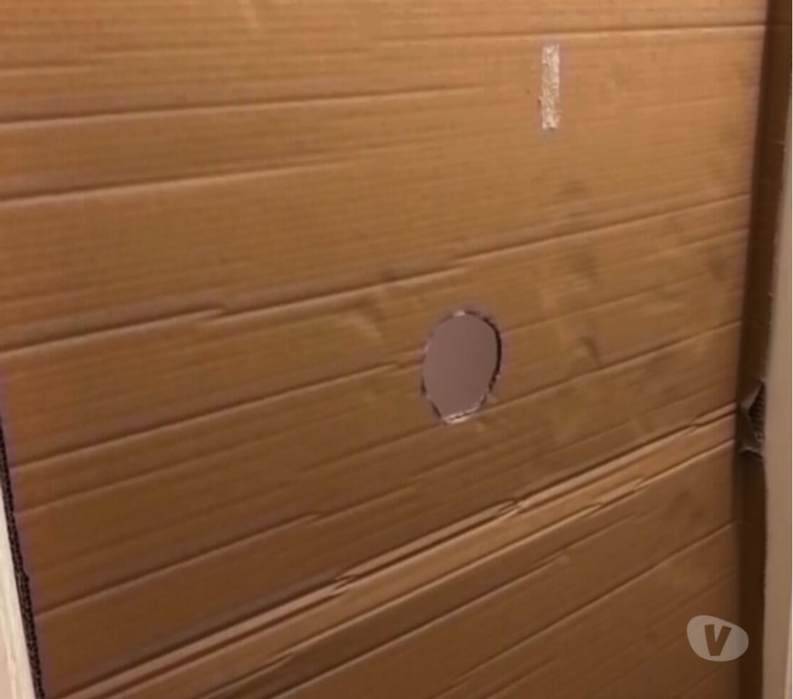exhib Bruxelles (Brussels) Bruxelles-Centrum - Photos Vivastreet Je reçois ce soir dans mon gloryhole, qui veut passer ?