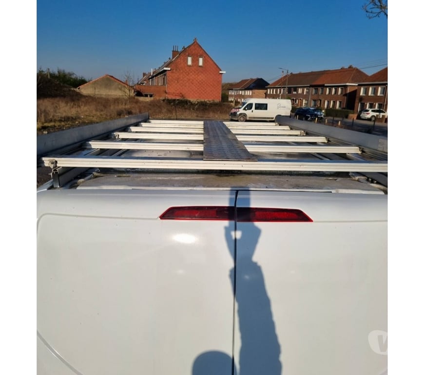 Véhicules commerciaux & utilitaires d'occasion Pont-de-Loup - Photos Vivastreet Ford Transit Custom L1h1 2.2tdci 110CV Nv Moteur 0km 3places