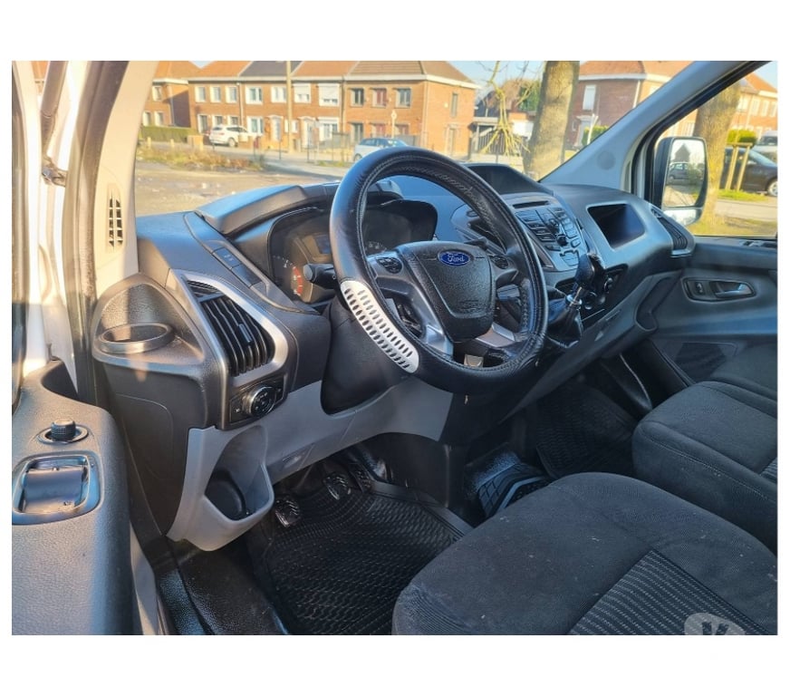 Véhicules commerciaux & utilitaires d'occasion Pont-de-Loup - Photos Vivastreet Ford Transit Custom L1h1 2.2tdci 110CV Nv Moteur 0km 3places