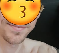 Une fille pour s'échanger photos et vidéos discret?