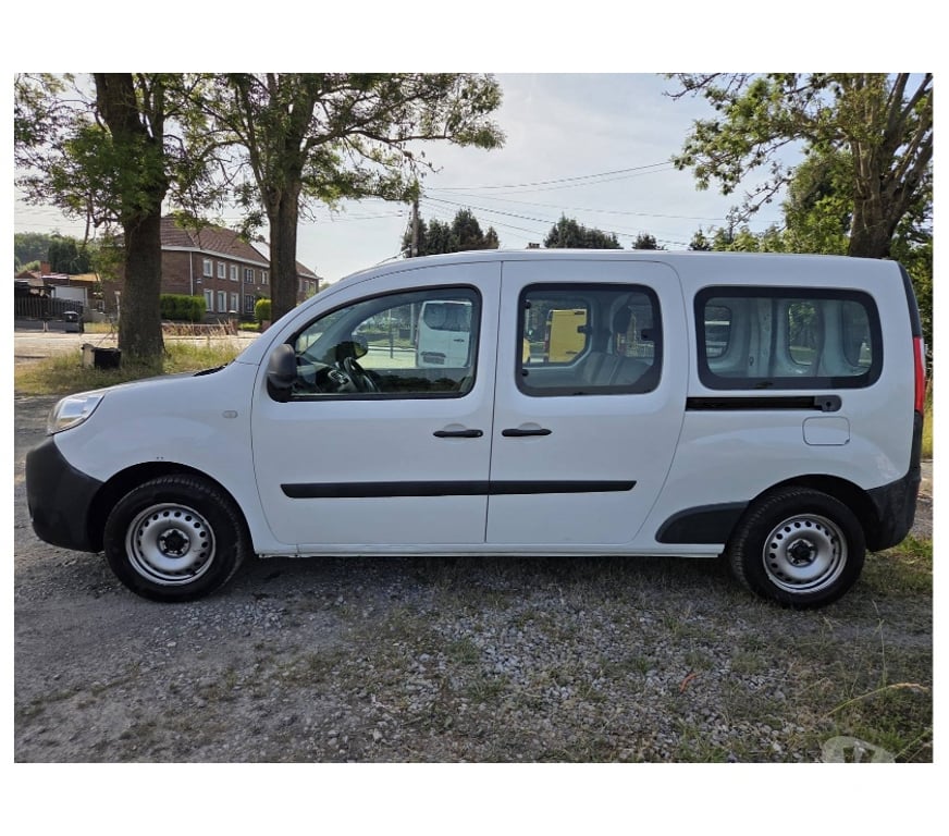 Véhicules commerciaux & utilitaires d'occasion Pont-de-Loup - Photos Vivastreet Renault Kangoo 2018 Double Cabine 68732KM 1.5dci 90cv EU6.