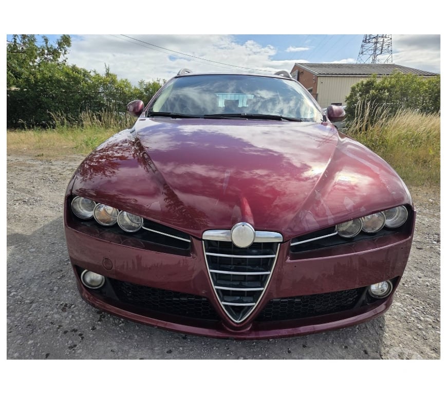 Voiture Ă vendre Pont-de-Loup - Photos Vivastreet Alfa 159 break 2008 1.9jtd 115cv Cuir Beige Ac Jantes Cruise