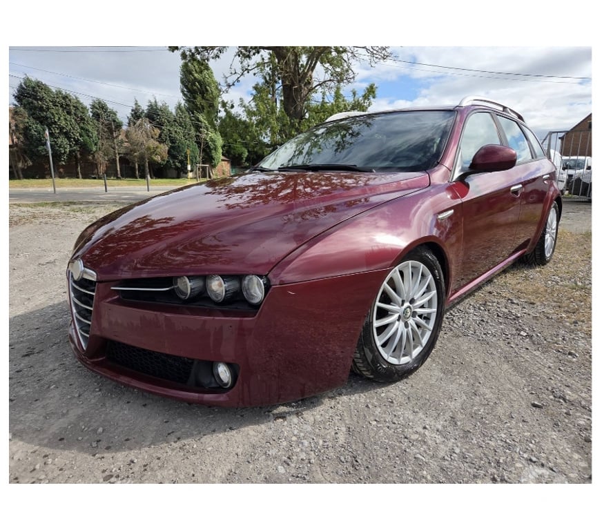 Voiture Ă vendre Pont-de-Loup - Photos Vivastreet Alfa 159 break 2008 1.9jtd 115cv Cuir Beige Ac Jantes Cruise