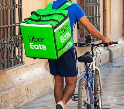 Gay - Photos Vivastreet Taxi ou Uber ... je pompe jeune livreur ou chauffeur
